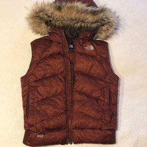 Rust/burgundy North Face vest w/ fur trim hood